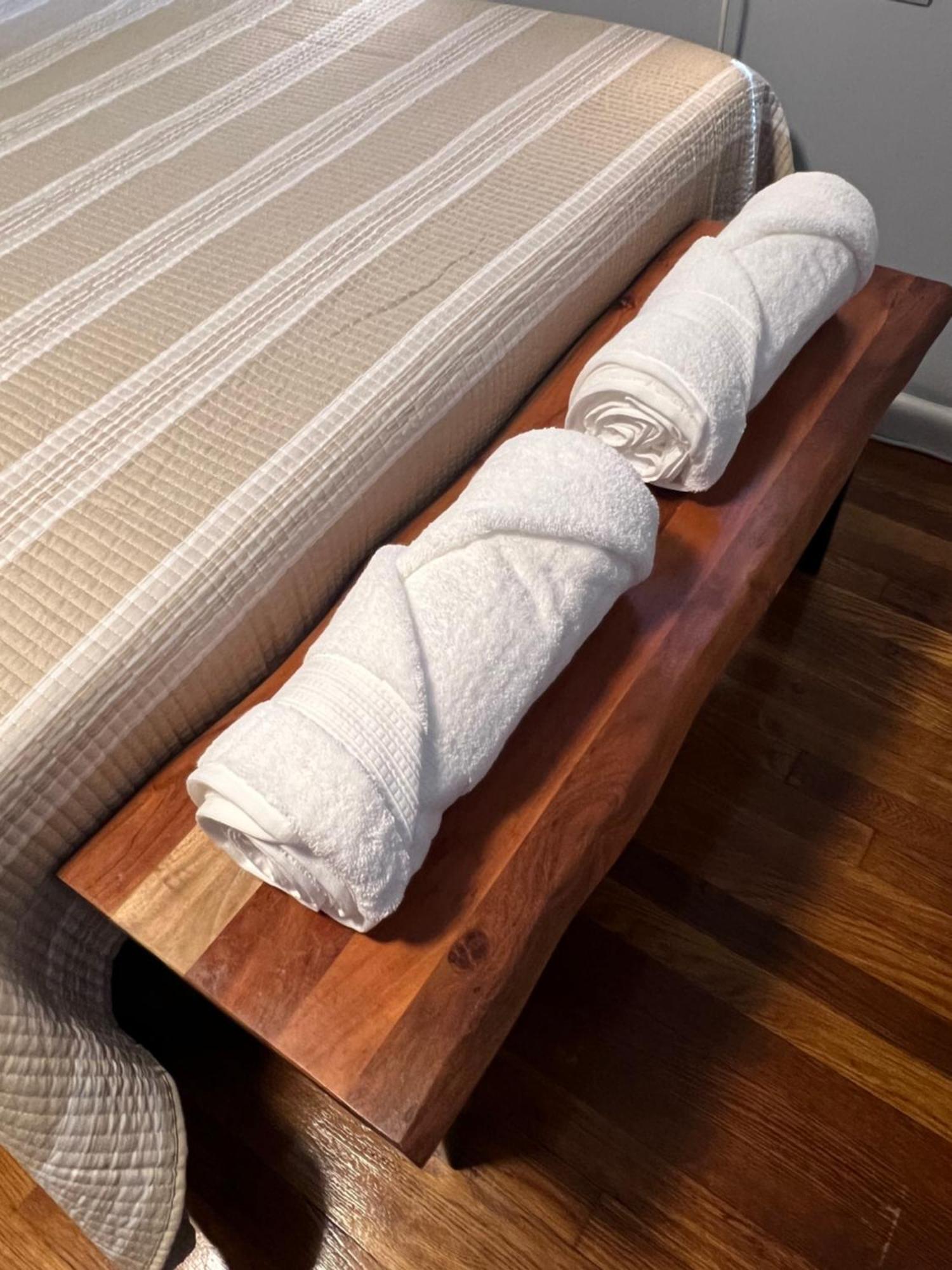 Peaceful 1Br Easy Commute, Urban Suburban Mix Feel In Boston Apartment Ngoại thất bức ảnh